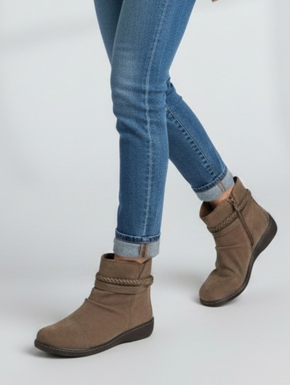 Clarks Cora Braid Boot Taupe Suede Ankle Boots Side Zip NWOB 6.5